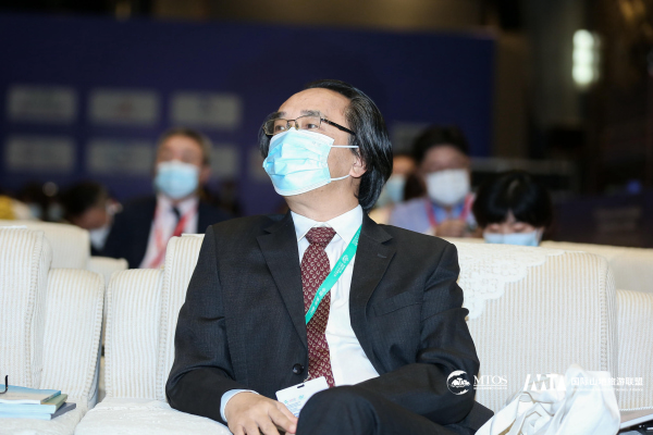 图3 吴必虎教授在会议现场-tuya.jpg 图3 吴必虎教授在会议现场-tuya.jpg